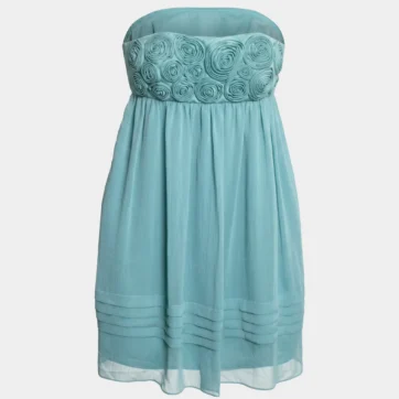 Vestido strapless flores relieve