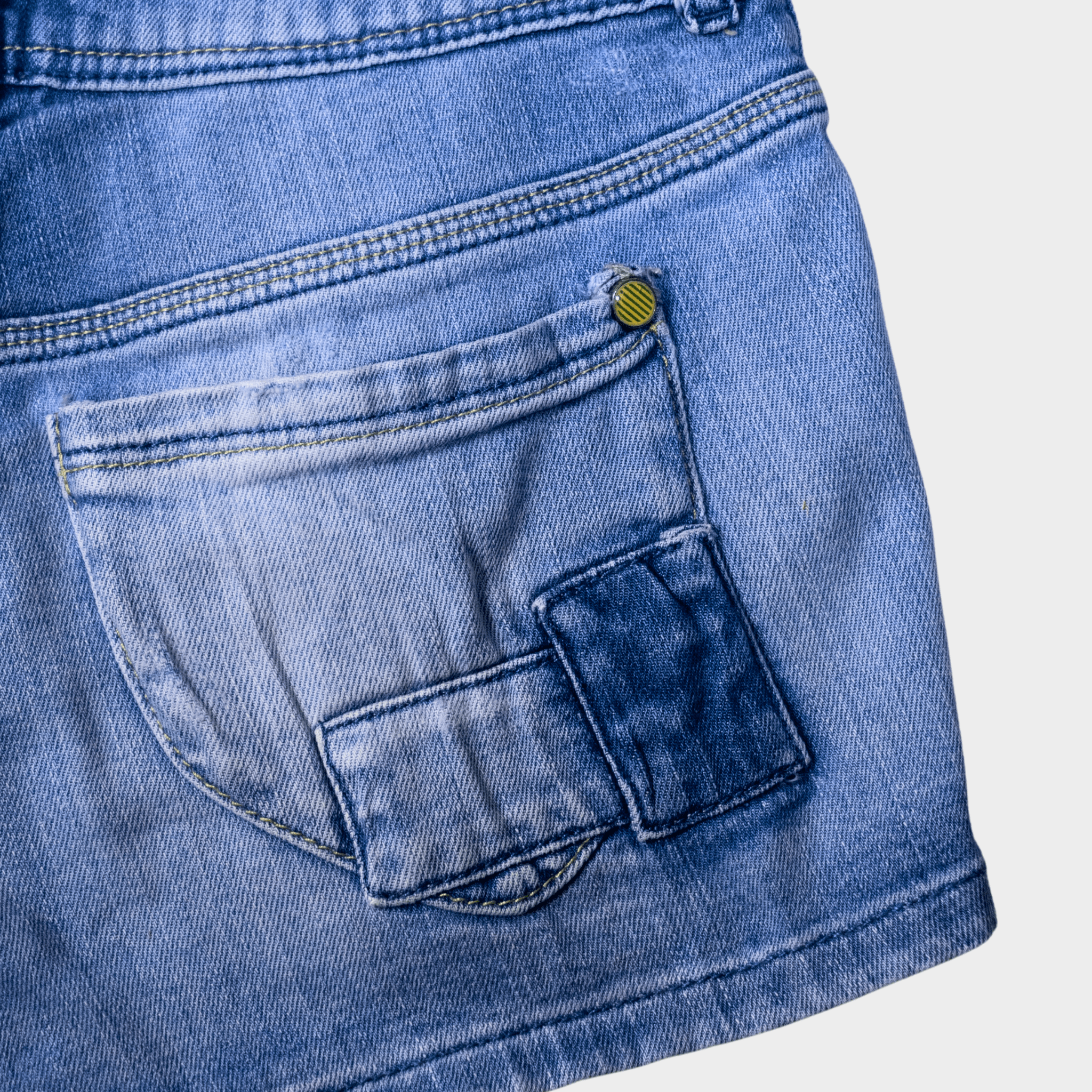 Short denim parches | Bershka - Imagen 3