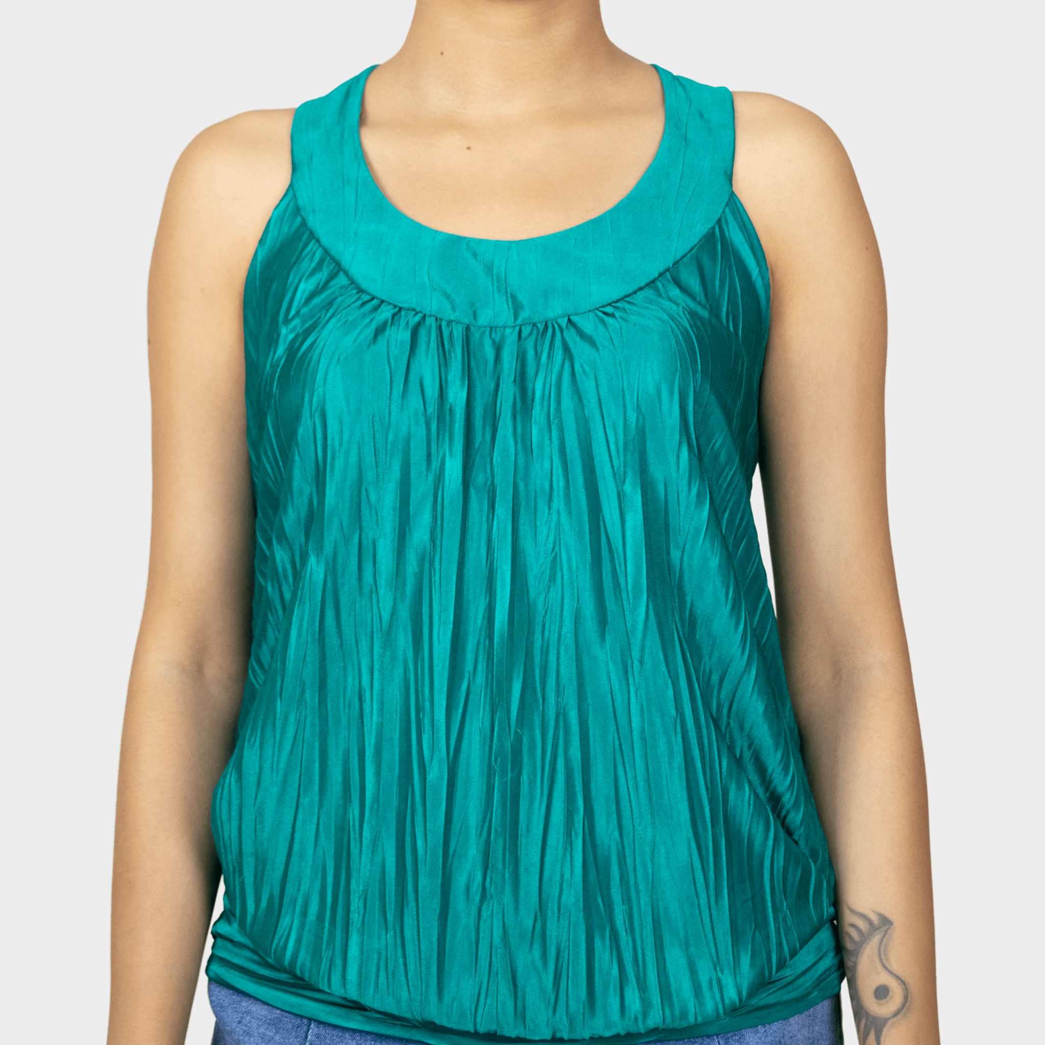 Blusa plisada en satín