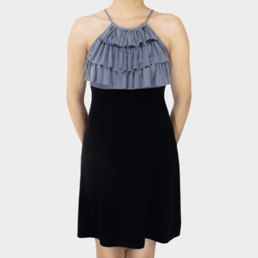 Vestido bicolor con volantes